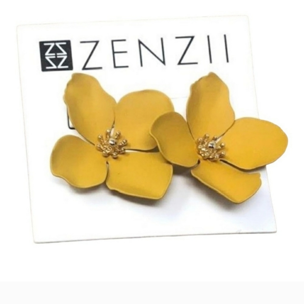 ZENII yellow flower🌼 earrings 💛